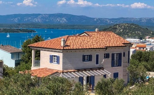 Villa in Gradska cetvrt Varos, Sibenik, Sibenik-Knin County 1