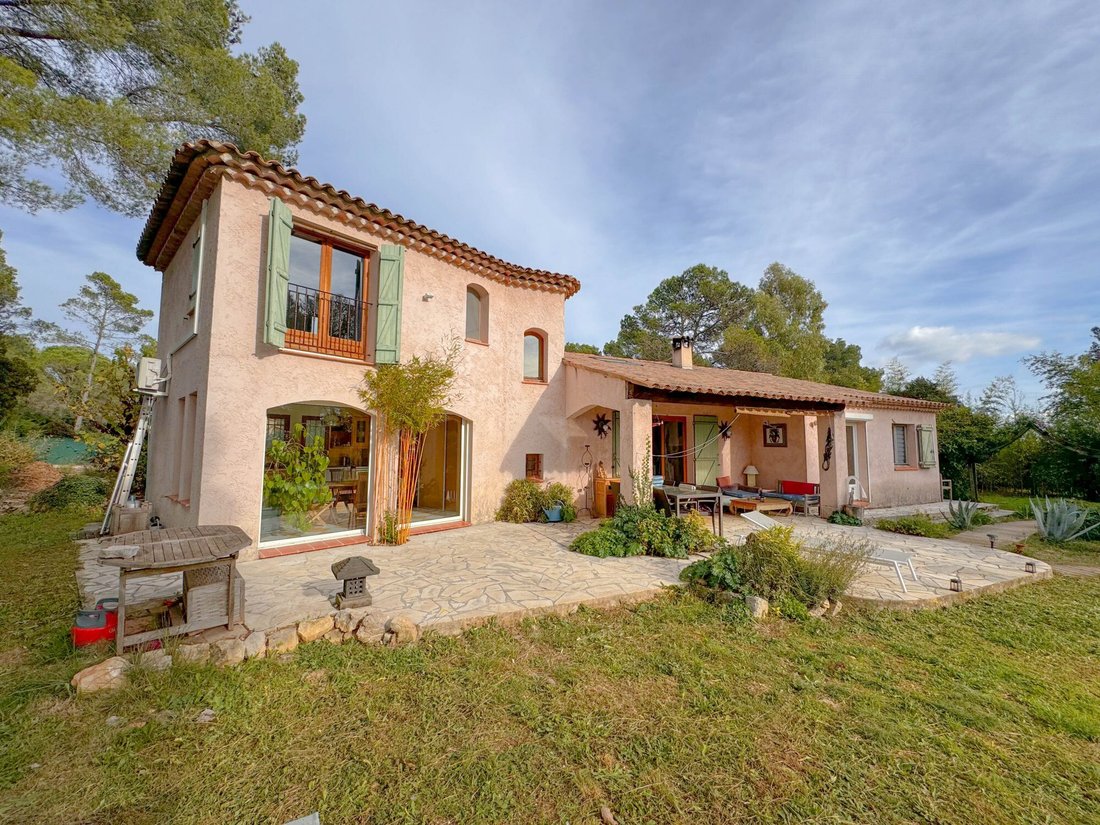 House in Fayence, Provence-Alpes-Côte d'Azur, France 2 - 18836337