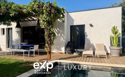 Maison à Le Village-L'Esperon, Sausset-les-Pins, France 1
