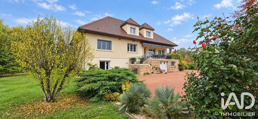 House in Fontaines, Bourgogne – Franche-Comté, France 1 - 19176314