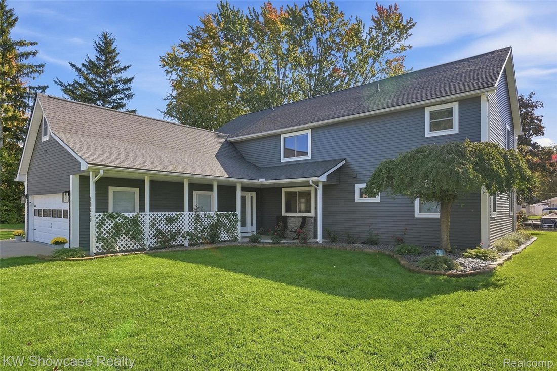 House in Township of Hamburg, Michigan, United States 1 - 19170745