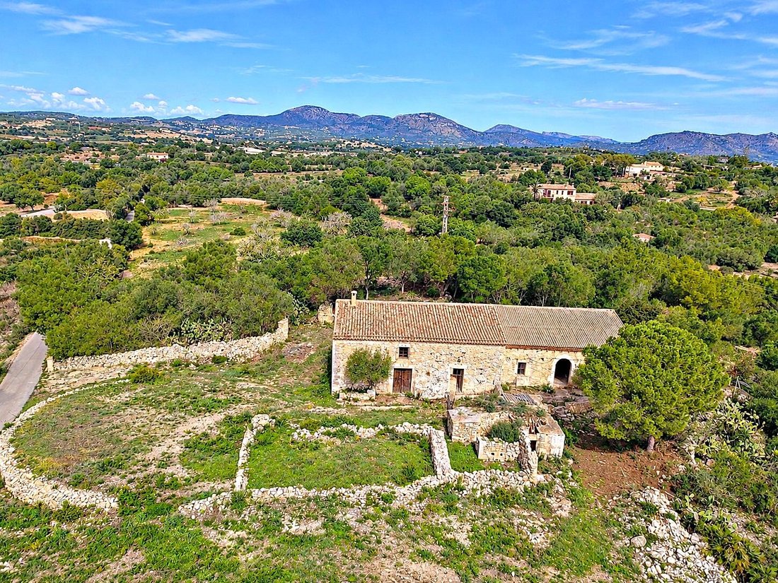 Finca en San Lorenzo de Cardessar, Islas Baleares, España 2 - 19172339