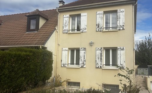House in Centre Ville, Pontoise, France 1