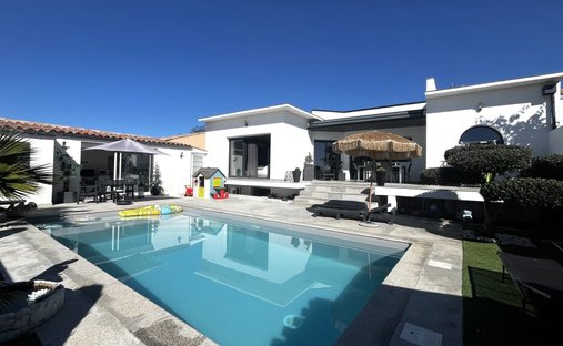 Casa en Sainte-Soulle, Nueva Aquitania, Francia 1