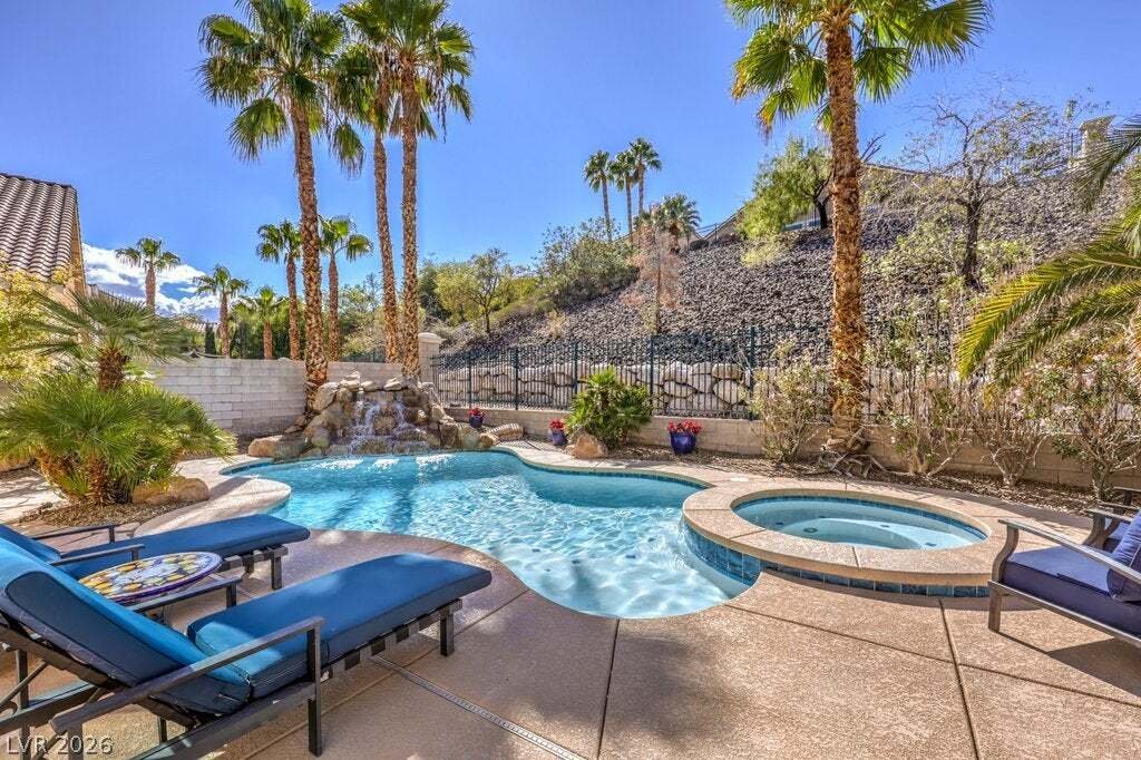 Haus in Henderson, Nevada, Vereinigte Staaten 1 - 19177937