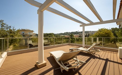 Casa a Les Cougoulins-Rastines, Antibes, Francia 1