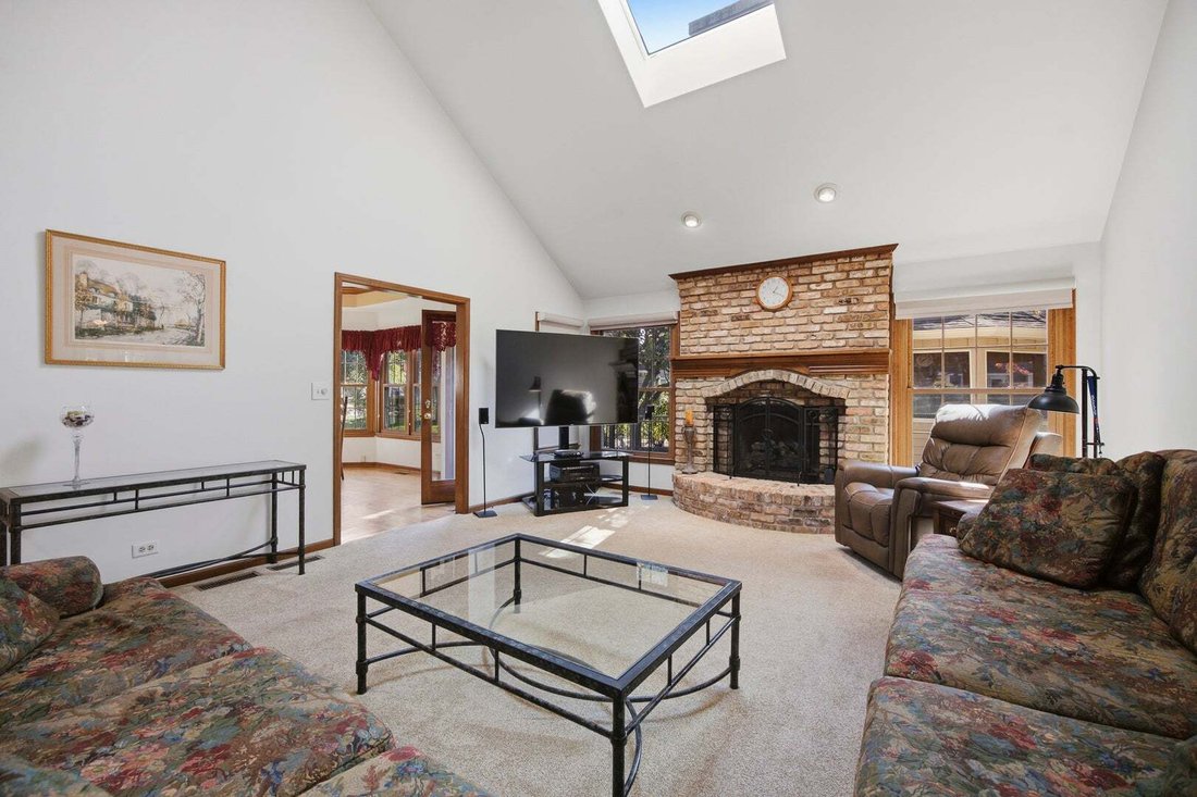 House in Carol Stream, Illinois, United States 5 - 19169562