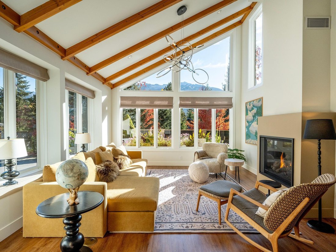 Chalet in Whistler, British Columbia, Canada 2 - 19174280