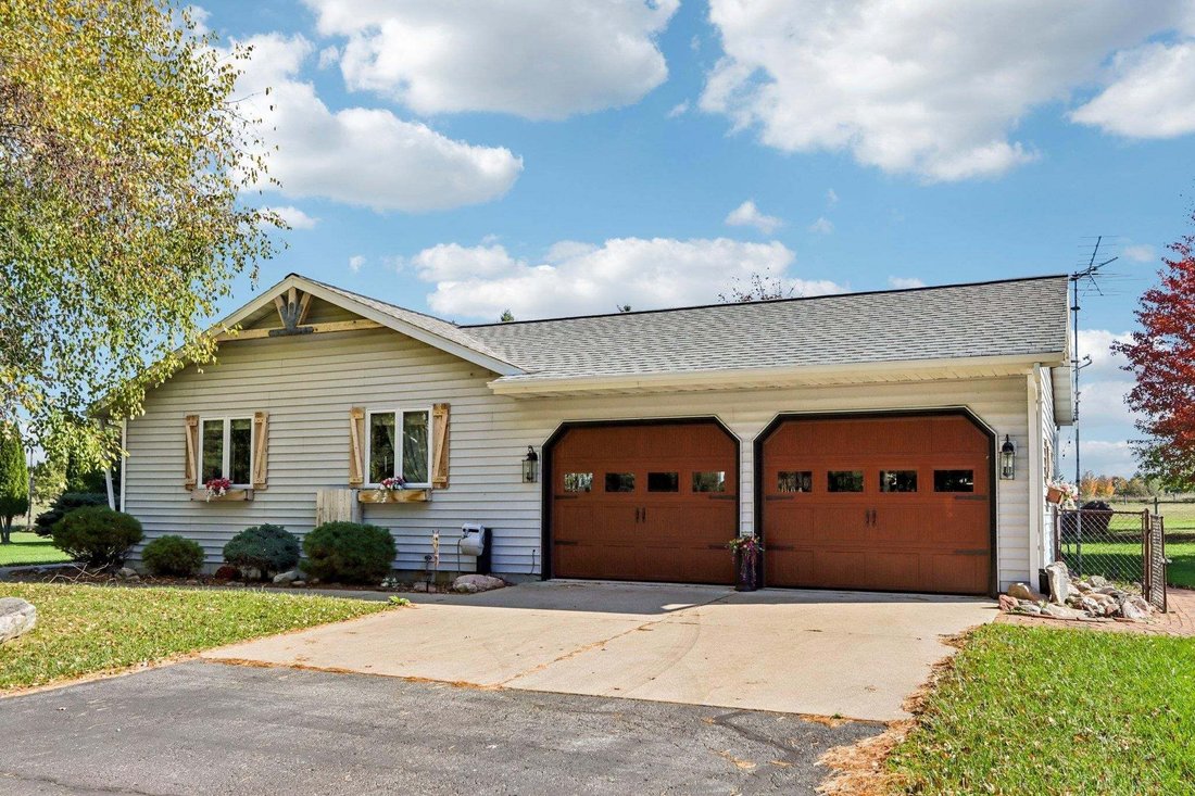 House in Portage, Wisconsin, United States 4 - 19176725