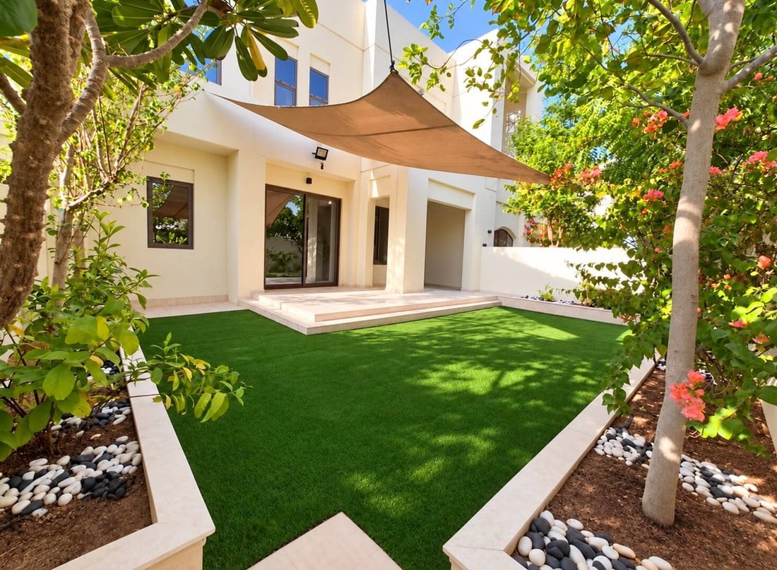 Townhouse in Reem, Dubai, United Arab Emirates 1 - 19172614
