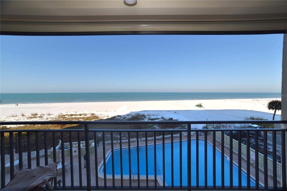 Condo in St. Pete Beach, Florida, United States 3 - 19178125