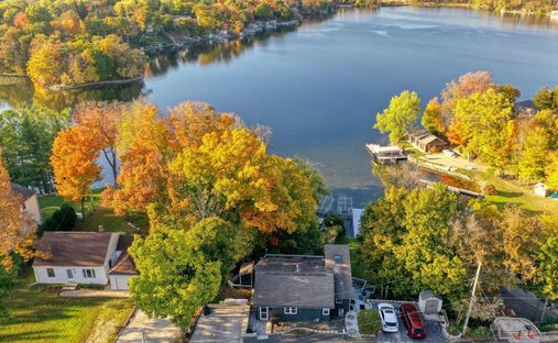 House in Hartland, Wisconsin, United States 1