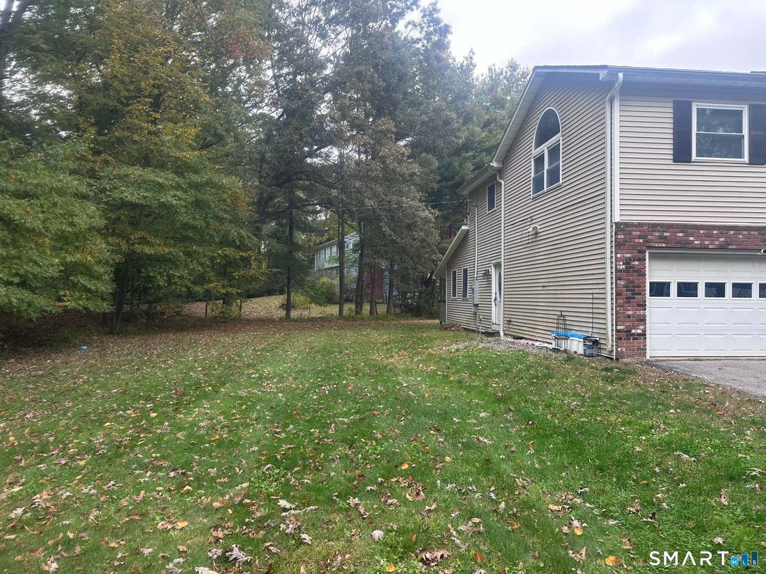 House in Newtown, Connecticut, United States 3 - 19174673