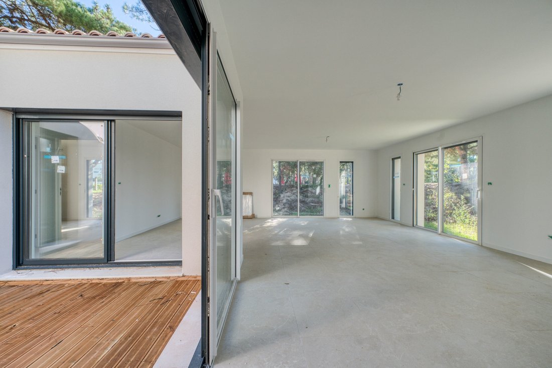 Maison à Les Mathes, Nouvelle-Aquitaine, France 2 - 19171322