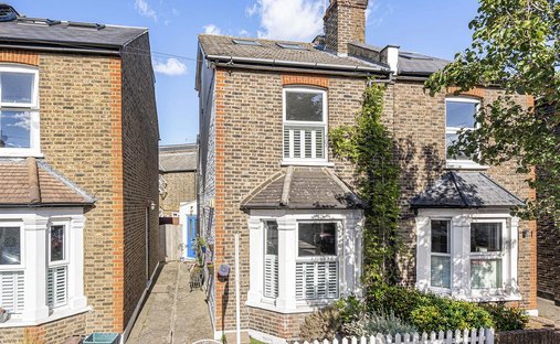 Casa a Norbiton, Borough Reale di Kingston upon Thames, Inghilterra 1