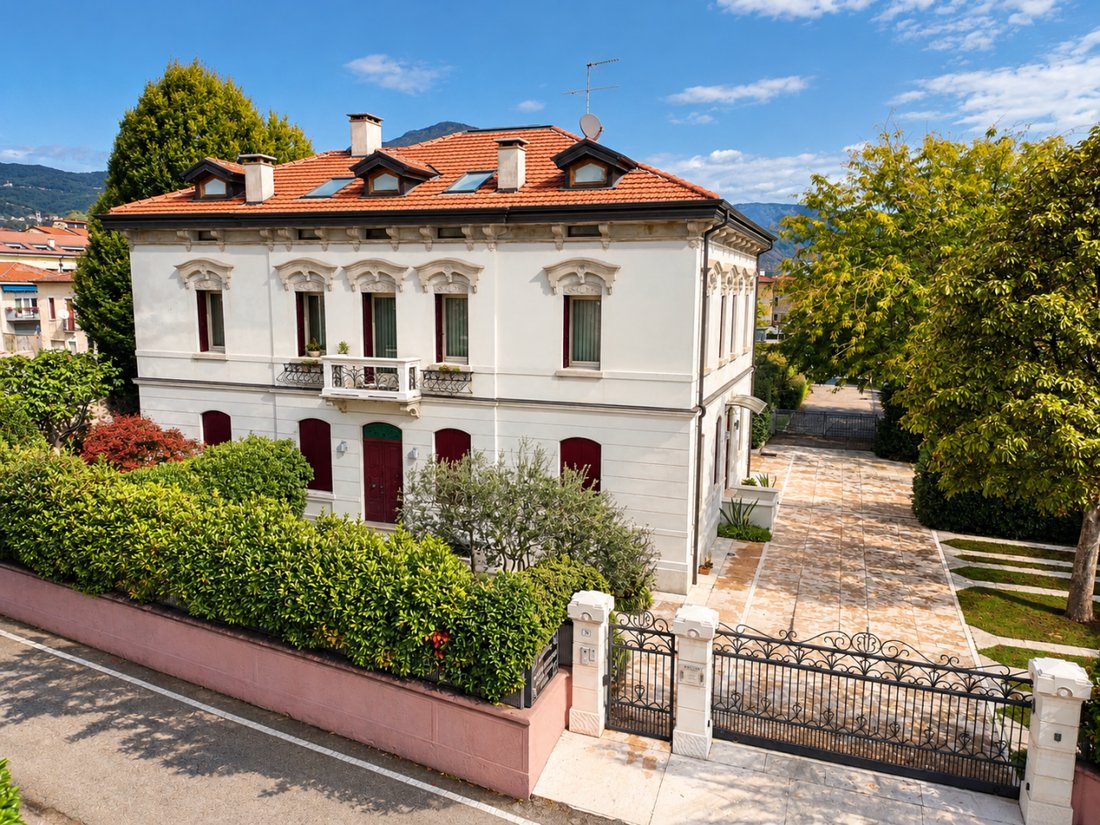 Villa in Schio, Veneto, Italy 1 - 19173863