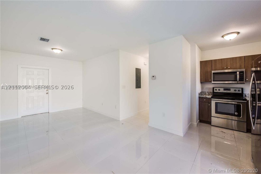 House in Miami, Florida, United States 3 - 19171746