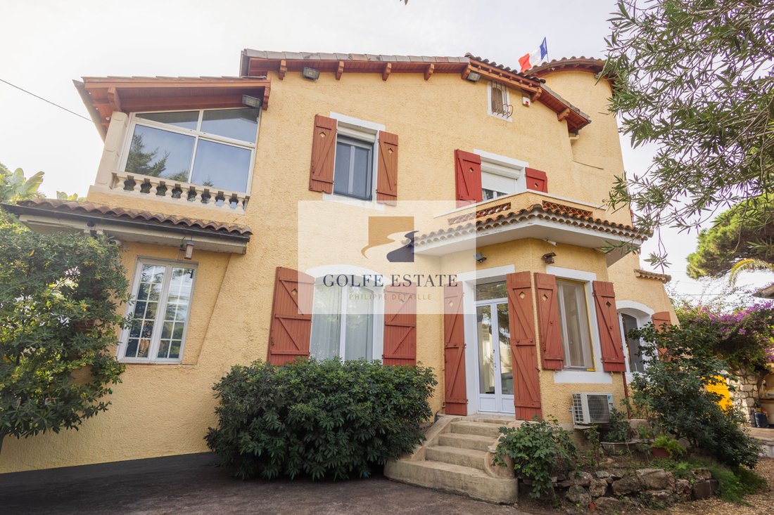 Villa in Nord, Cavalaire-sur-Mer, France 1 - 19175177