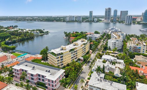 Co Op in Palm Beach, Florida, United States 1