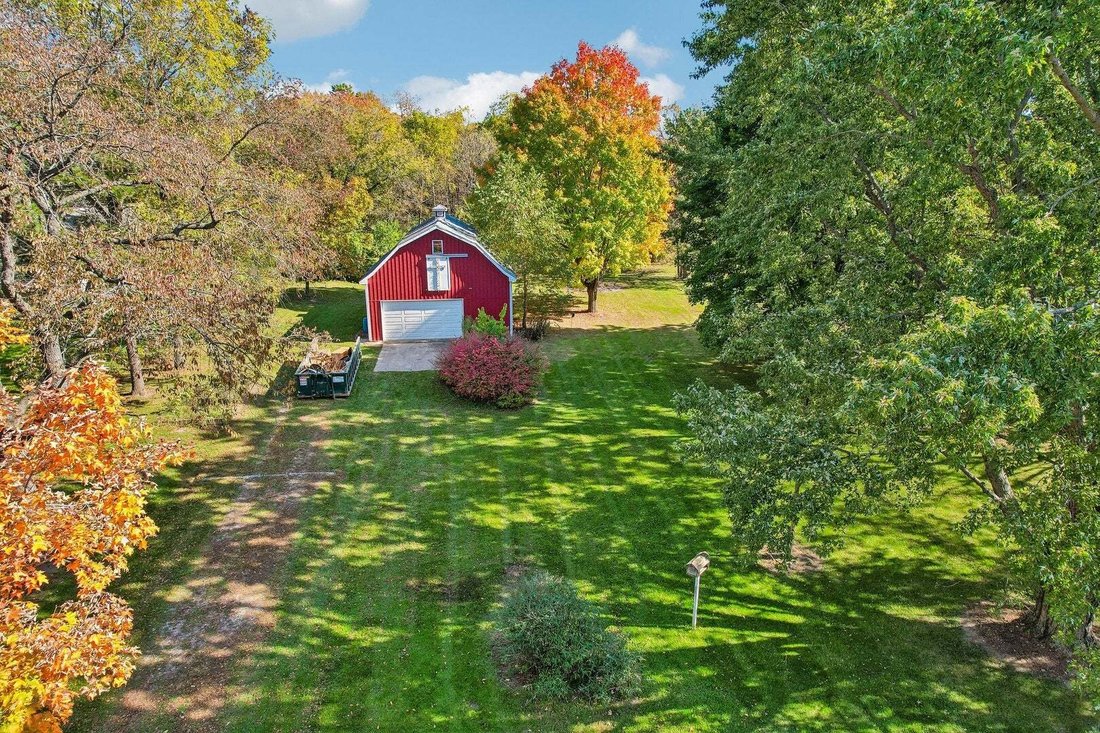 House in Spring Grove, Illinois, United States 2 - 19172260