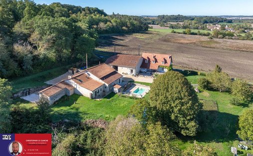 Casa a Champagne-et-Fontaine, Nuova Aquitania, Francia 1