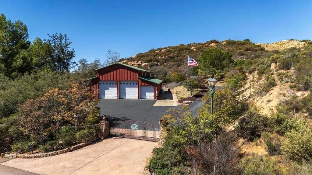 House in Alpine, California, United States 3 - 19174947