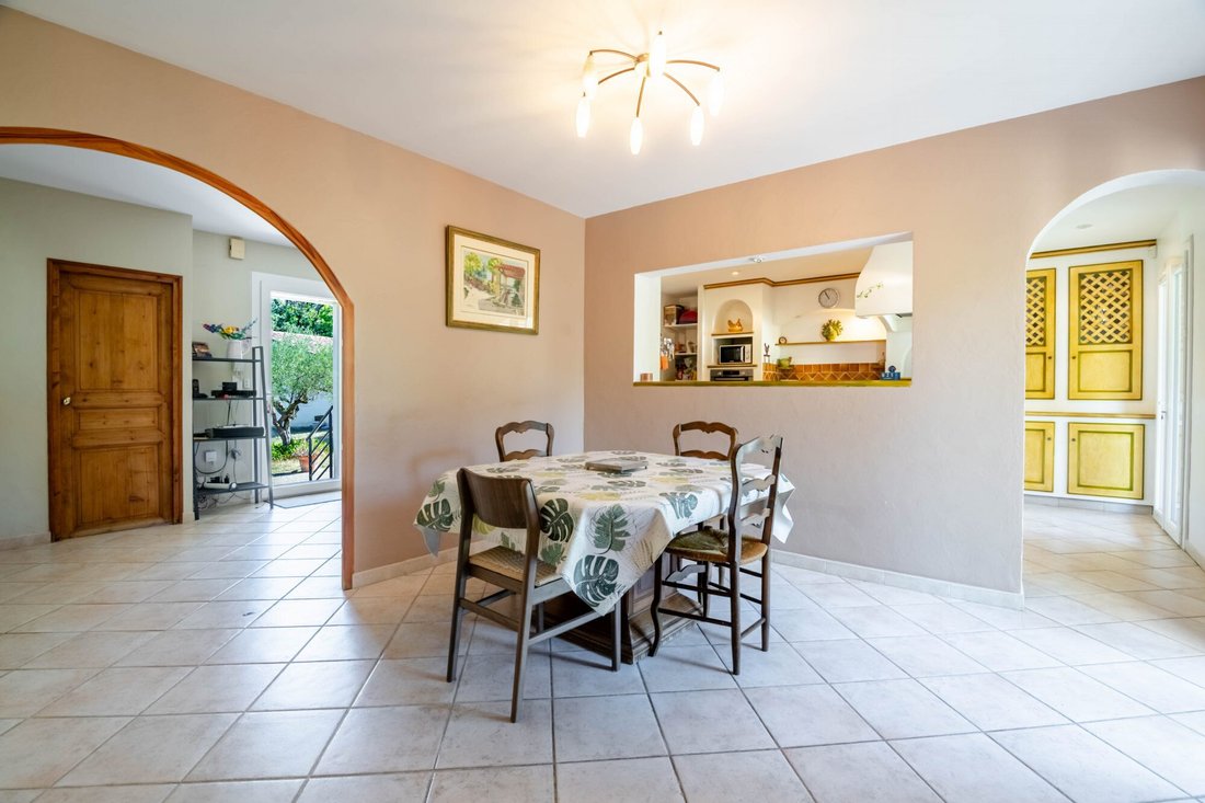 Casa en Eyragues, Provenza-Alpes-Costa Azul, Francia 2 - 17653432