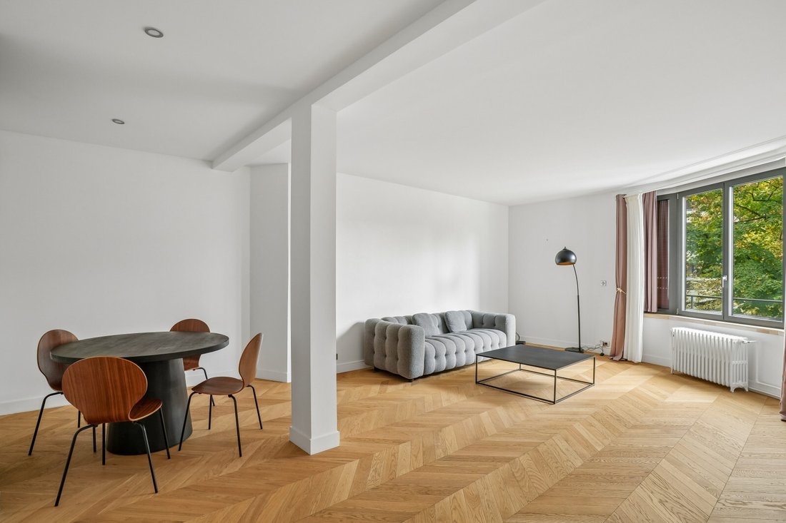 Apartment in Saint Philippe du Roule, Paris 8e Arrondissement, Paris 3 - 19169245