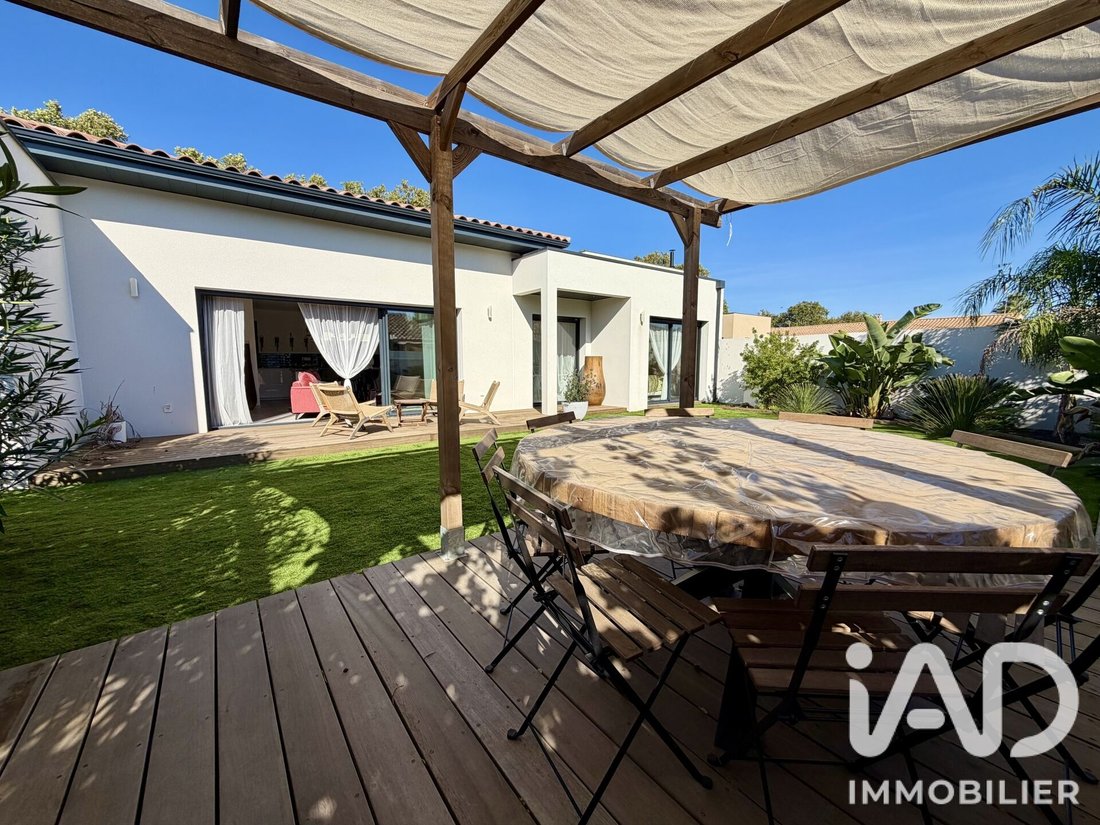 House in Vias, Occitania, France 4 - 19176335
