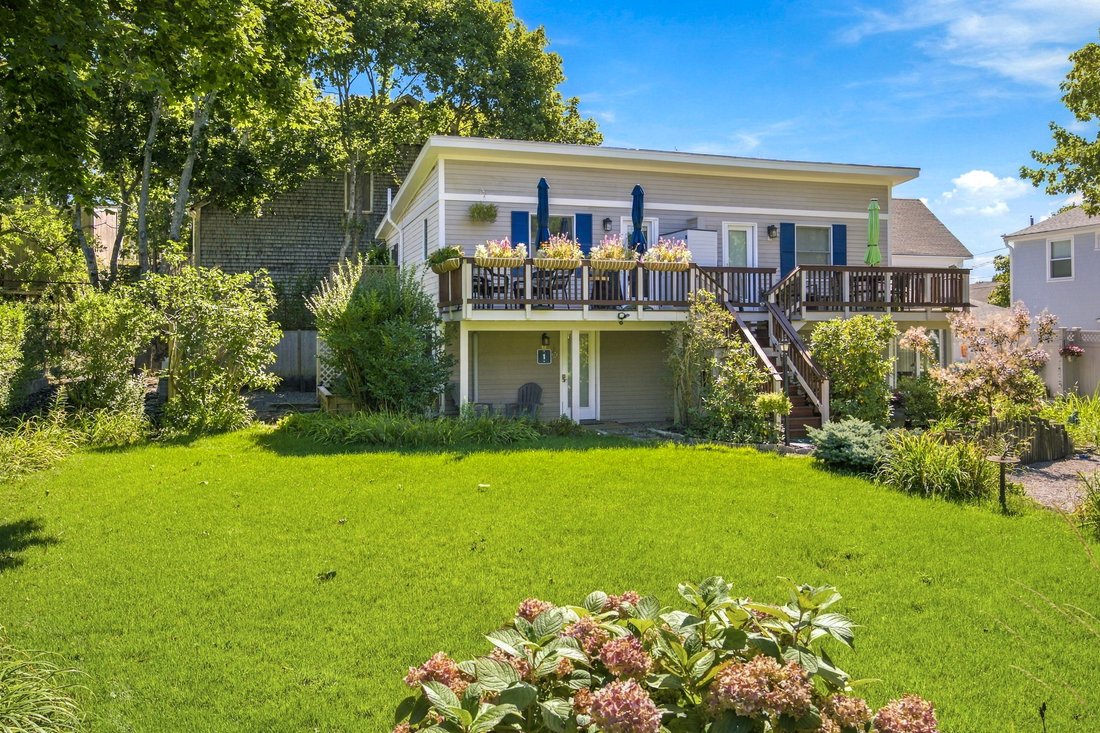 Condo in Provincetown, Massachusetts, United States 1 - 19176171