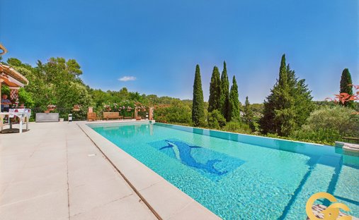 Villa in Le Tignet, Provence-Alpes-Côte d'Azur, France 1