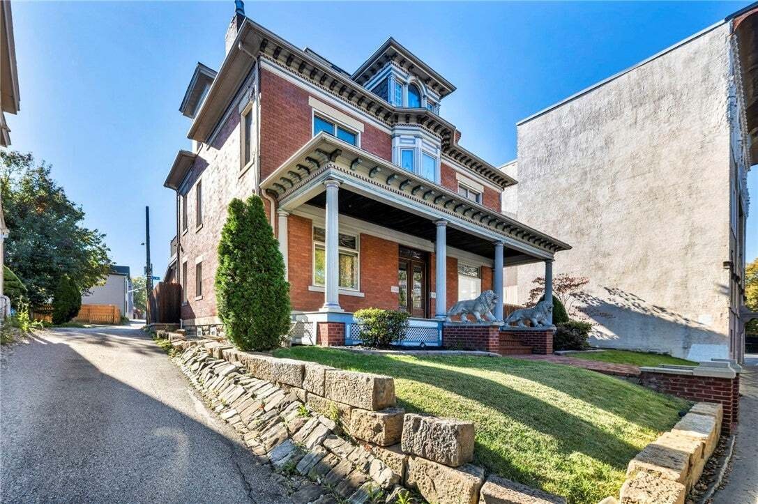 House in Pittsburgh, Pennsylvania, United States 3 - 19171751