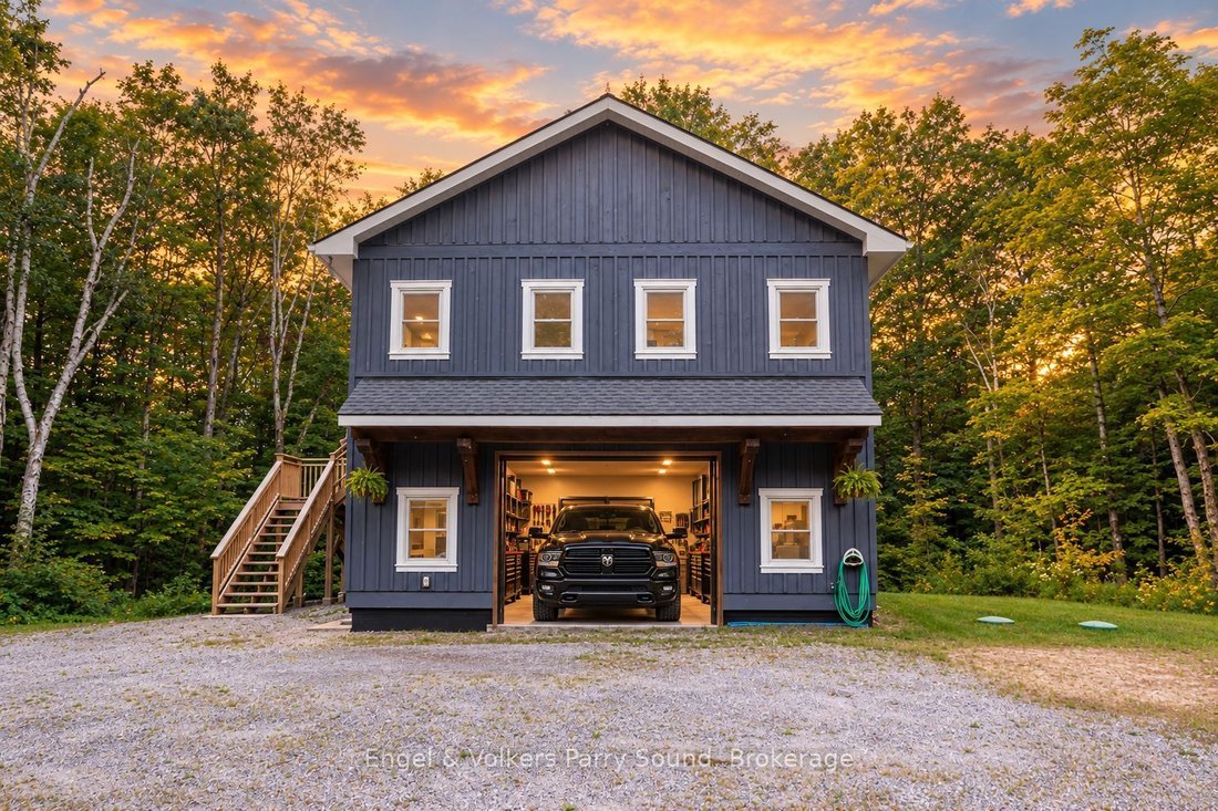 House in Seguin, Ontario, Canada 5 - 19148356