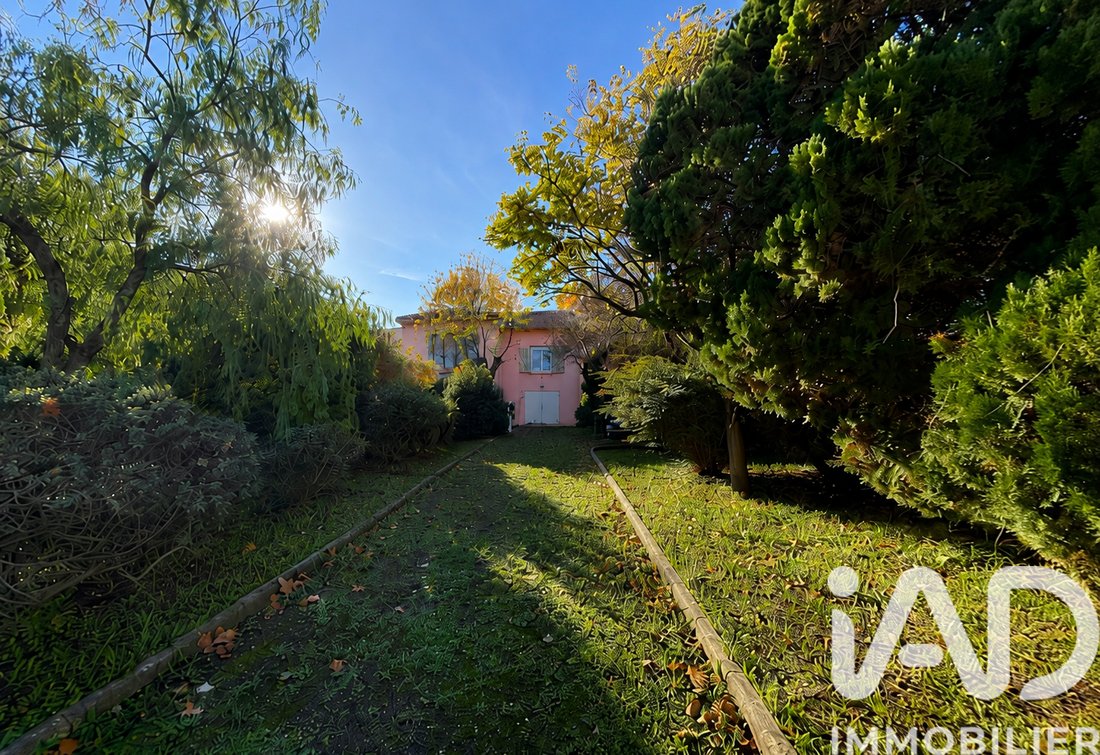 House in Toulon, Provence-Alpes-Côte d'Azur, France 2 - 18097264