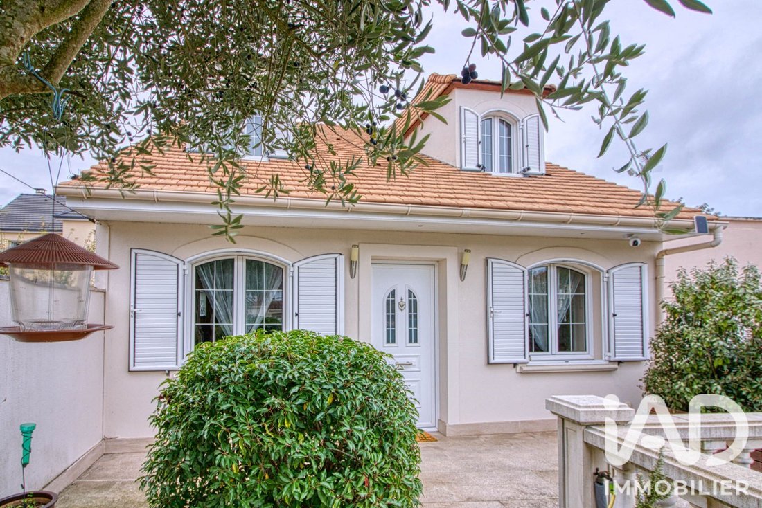 House in Carriere-Bois Rochefort, Cormeilles-en-Parisis, France 2 - 19176254