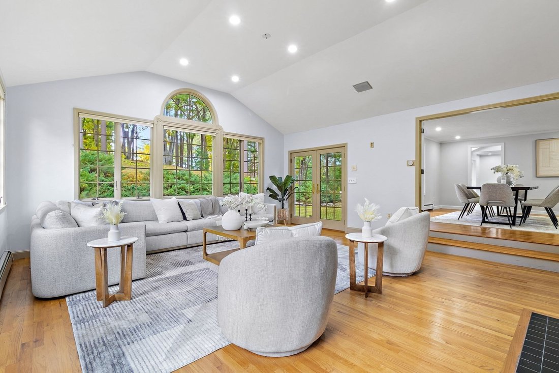 House in Weston, Massachusetts, United States 4 - 19170734