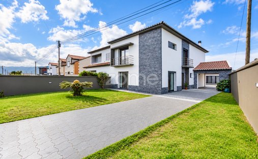 House in Calhetas, Azores, Portugal 1