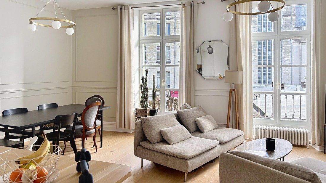 Appartement à Hôtel de Ville-Quinconce-Saint Seurin-Fondaudège, Bordeaux, France 3 - 19176046