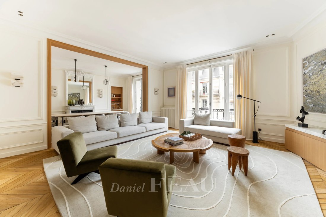 Apartment in Muette Sud, Paris 16e Arrondissement, Paris 2 - 19087455