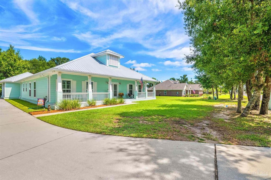 House in Pensacola, Florida, United States 1 - 19174638