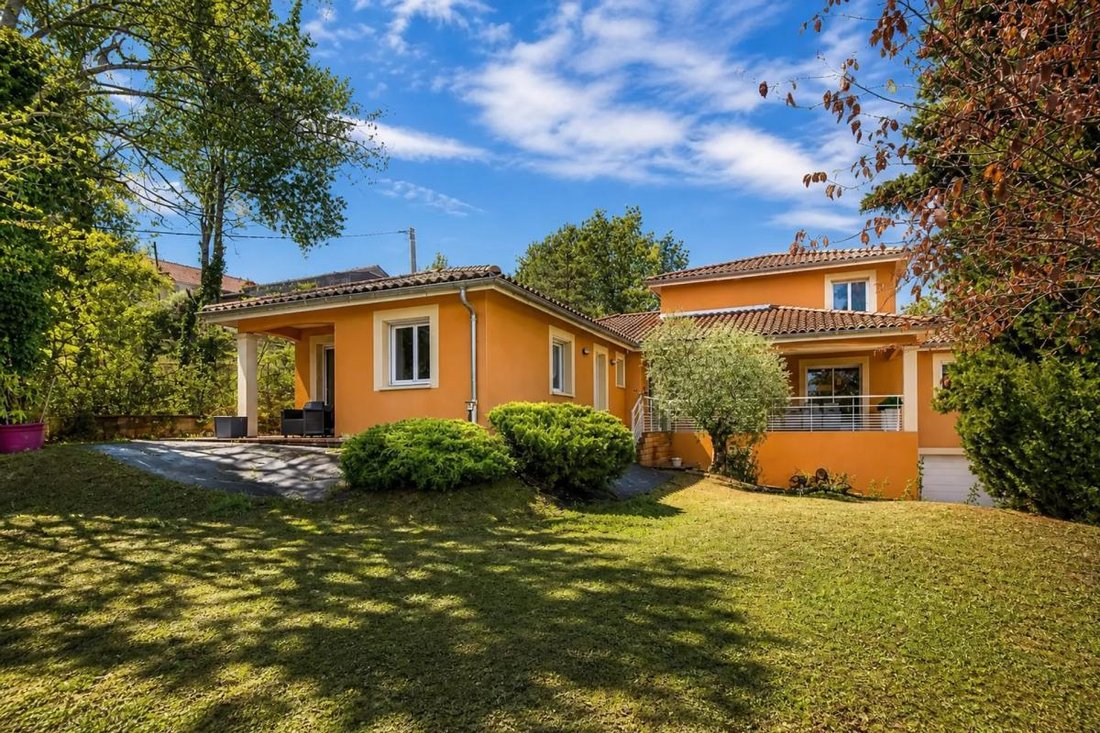 Casa a Chazay-d'Azergues, Auvergne-Rodano-Alpi, Francia 1 - 19170083