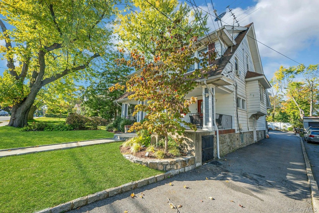 New Rochelle, New York, United States 3 - 19175038