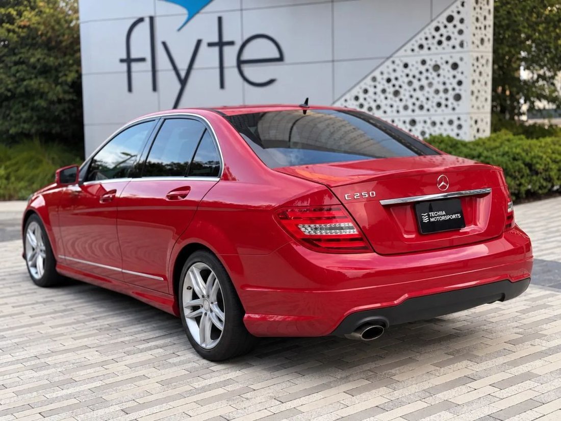 Sedan in Inglewood, CA, United States 4 - 19173704