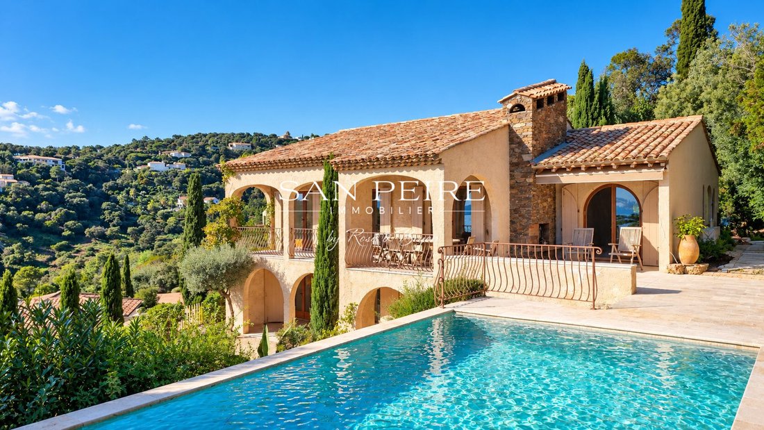 Villa à Les Issambres, Roquebrune-sur-Argens, France 1 - 19174443