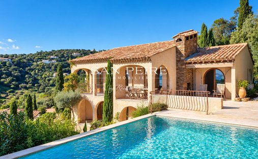 Villa à Les Issambres, Roquebrune-sur-Argens, France 1