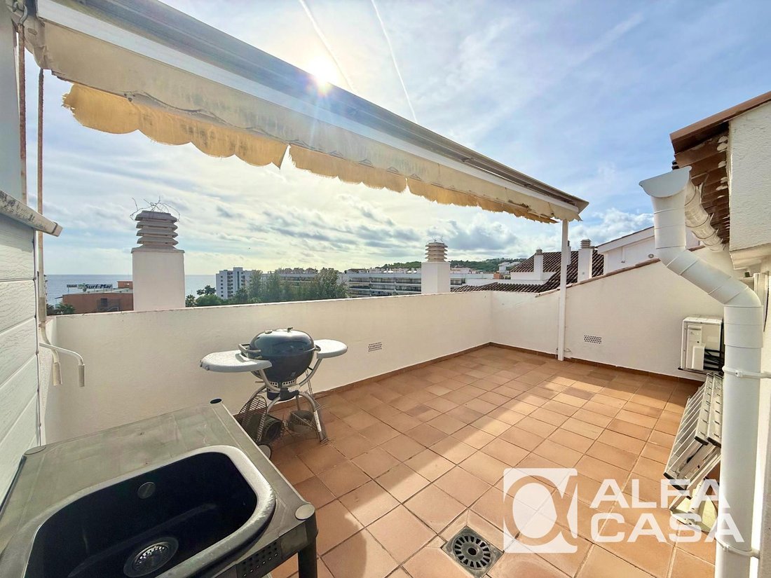 Penthouse in Lloret de Mar, Catalonia, Spain 1 - 19175019