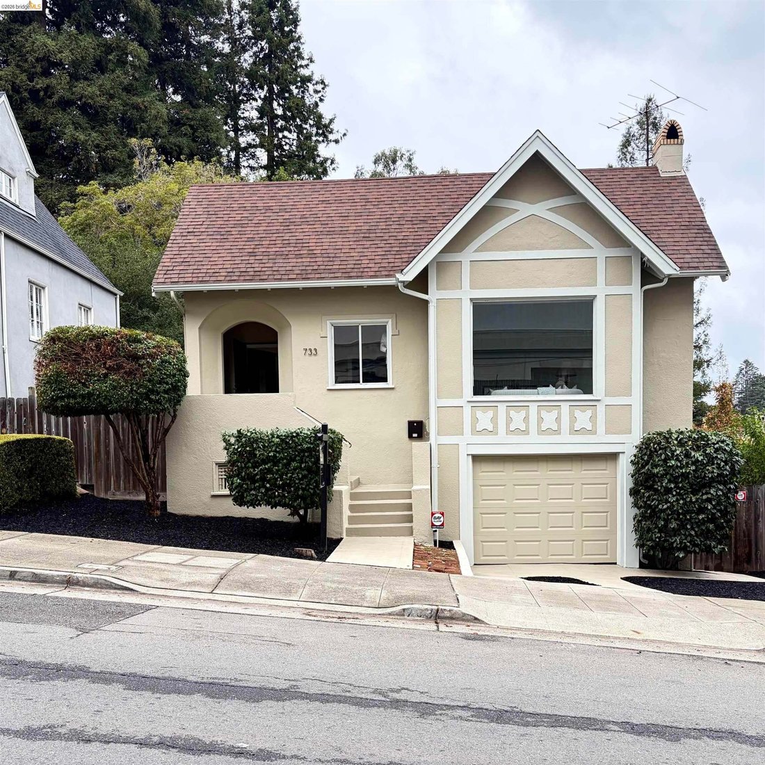 House in Oakland, California, United States 1 - 19178009