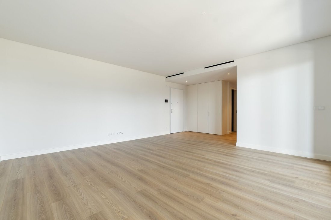 Apartment in Belas, Lisbon, Portugal 5 - 19175828