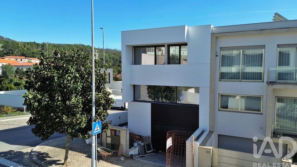 Townhouse in Fanzeres e Sao Pedro da Cova, Porto District, Portugal 5 - 19133977