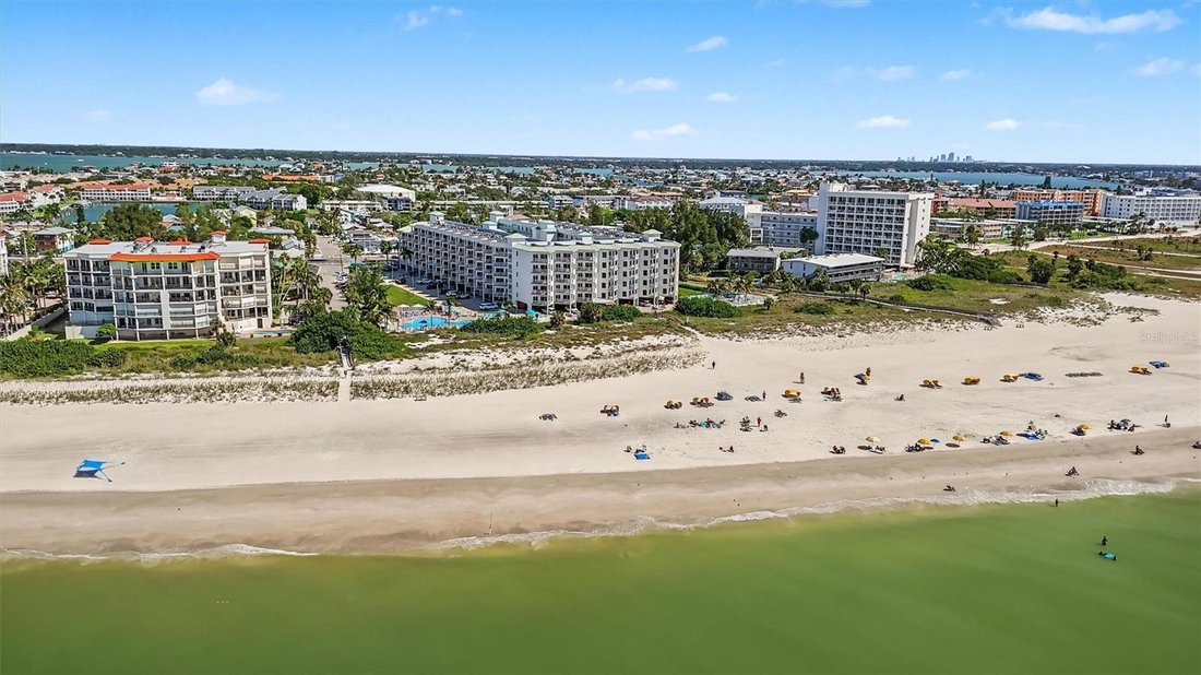 Condo in St. Pete Beach, Florida, United States 5 - 19169094